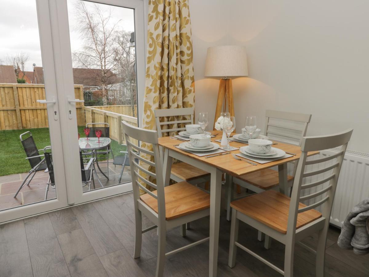 Araucaria House Villa Уитби Екстериор снимка