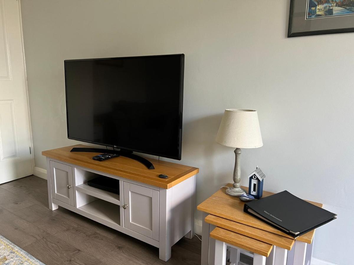 Araucaria House Villa Уитби Екстериор снимка