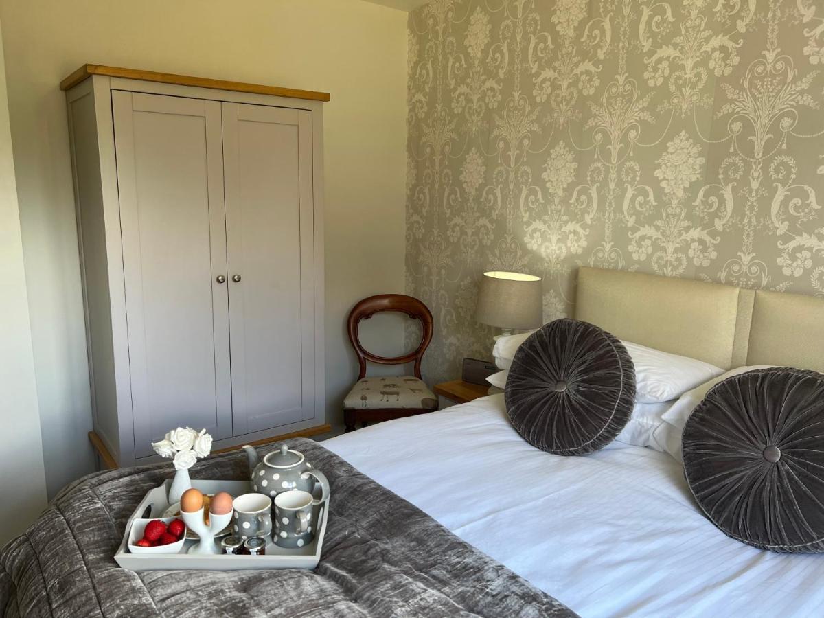 Araucaria House Villa Уитби Екстериор снимка